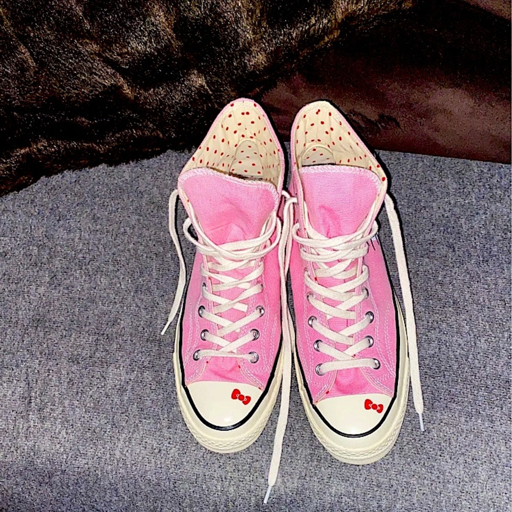Hello Kitty rare Chuck Taylor Converse